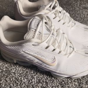 Women Sneakers